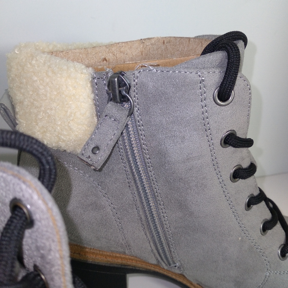Dr. Scholl's For The Love Of Grey Fur Trimmed Block Heel Lace-Up Boots Size-9.5 - Picture 8 of 12